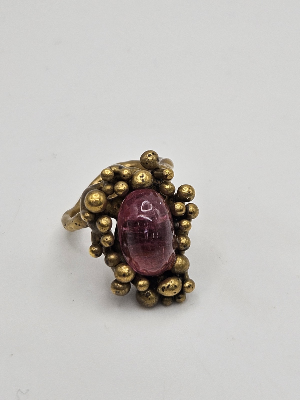 Vintage Modernist Brutalist Brass Red/ Pink Gemstone Cabochon Ring Size 5.5