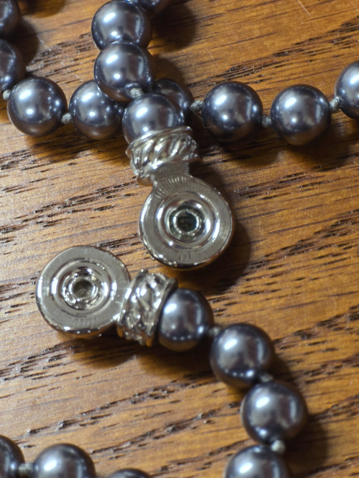 NOLAN MILLER GRAY FAUX PEARL NECKLACE AND BRACELET SET