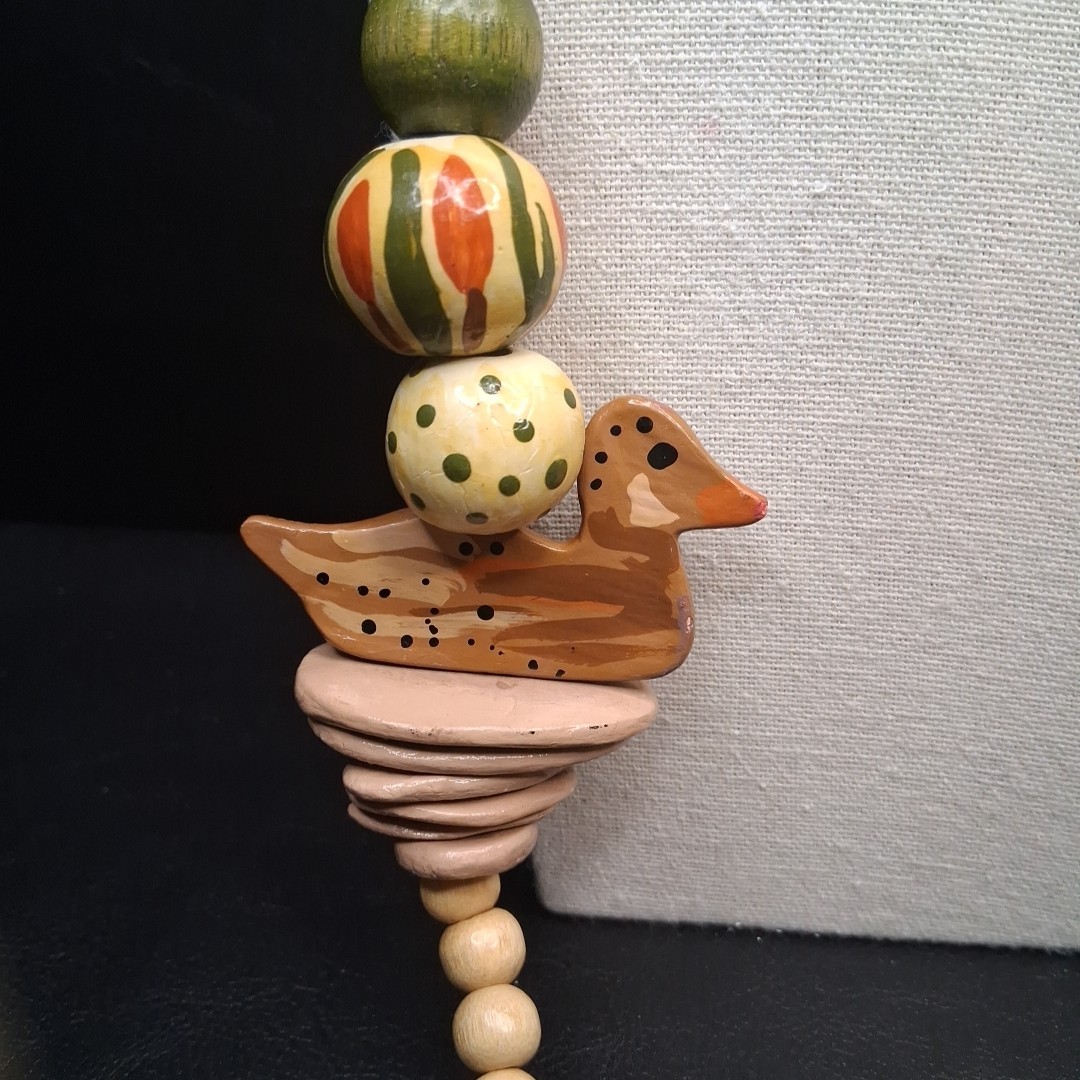 Vintage Multicolor Wood And Ceramic Ducks Statement Necklace. 17.368