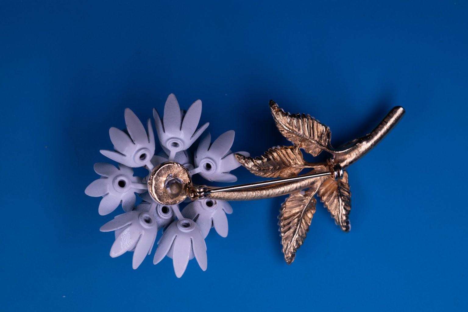 Vintage Floral Bouquet Brooch Pin Gold Tone Enamel White Black Buds Leaves ~2.5″