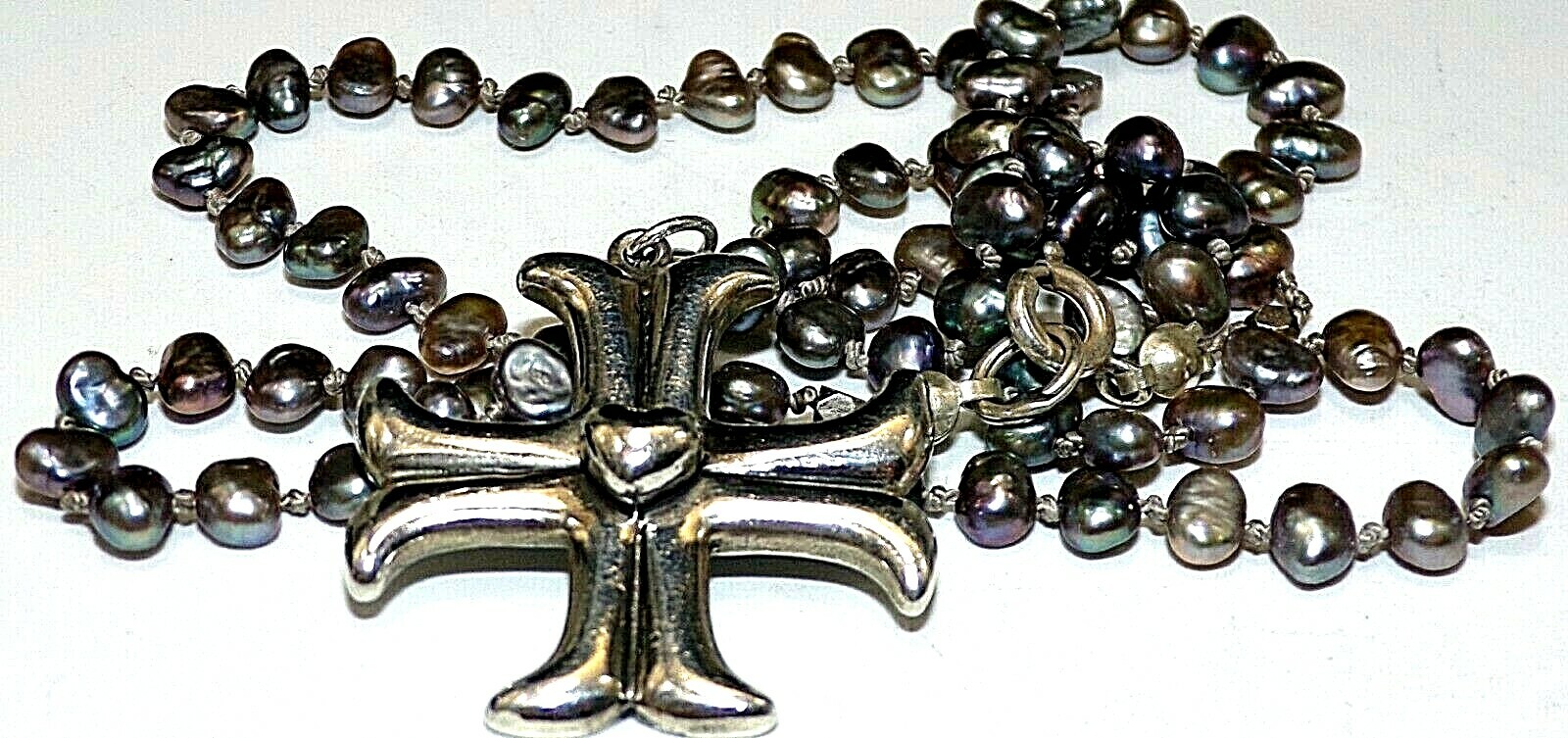 DIAN MALOUF STERLING SILVER MALTESE CROSS & HEART OPALESCENT GRAY PEARL NECKLACE