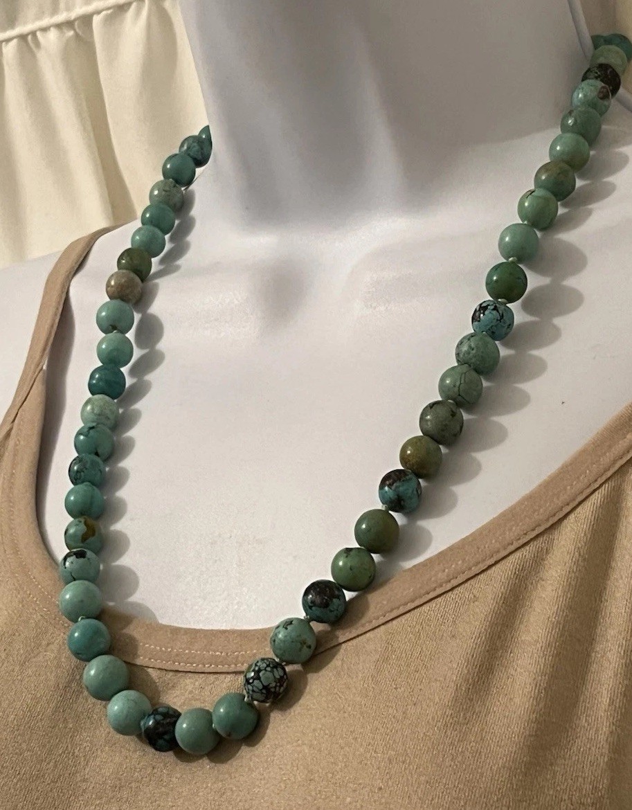 Vintage Hubei Turquoise Beaded Necklace 23.5 in 70 Gram 10.1 mm Double Knotted