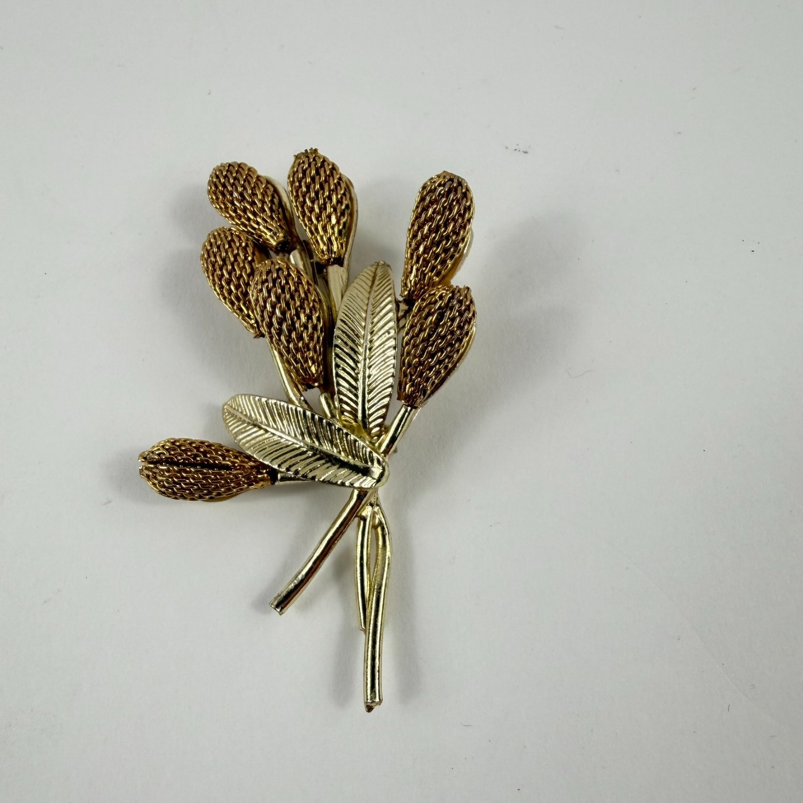 Vintage Gold Tone Mesh Cattail Bouquet Brooch Pin Mid Century Nature Design