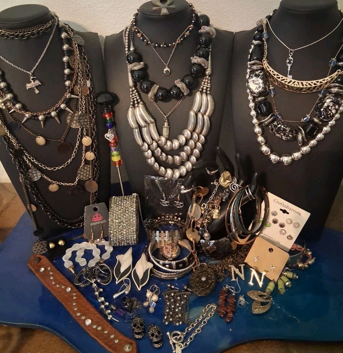 62 Pc Vtg-Now Retro Metal Tones Estate Costume Jewelry Wear/Sell/Craft 3.5# LT63
