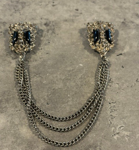 Vintage Double Connecting Chain Brooch Pin Black stones and Silver Tone