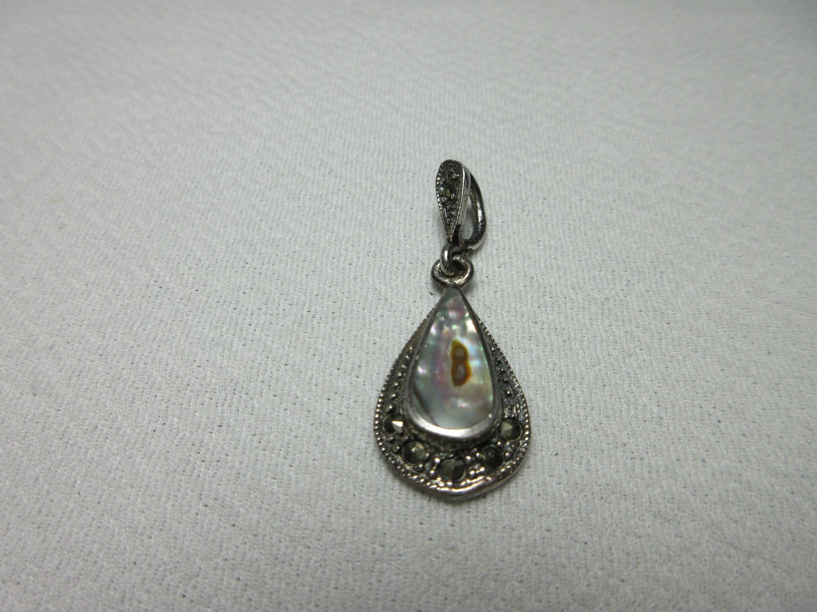 VINTAGE STERLING SILVER ABALONE SHELL NECKLACE PENDANT WITH MARCASITES CW #80