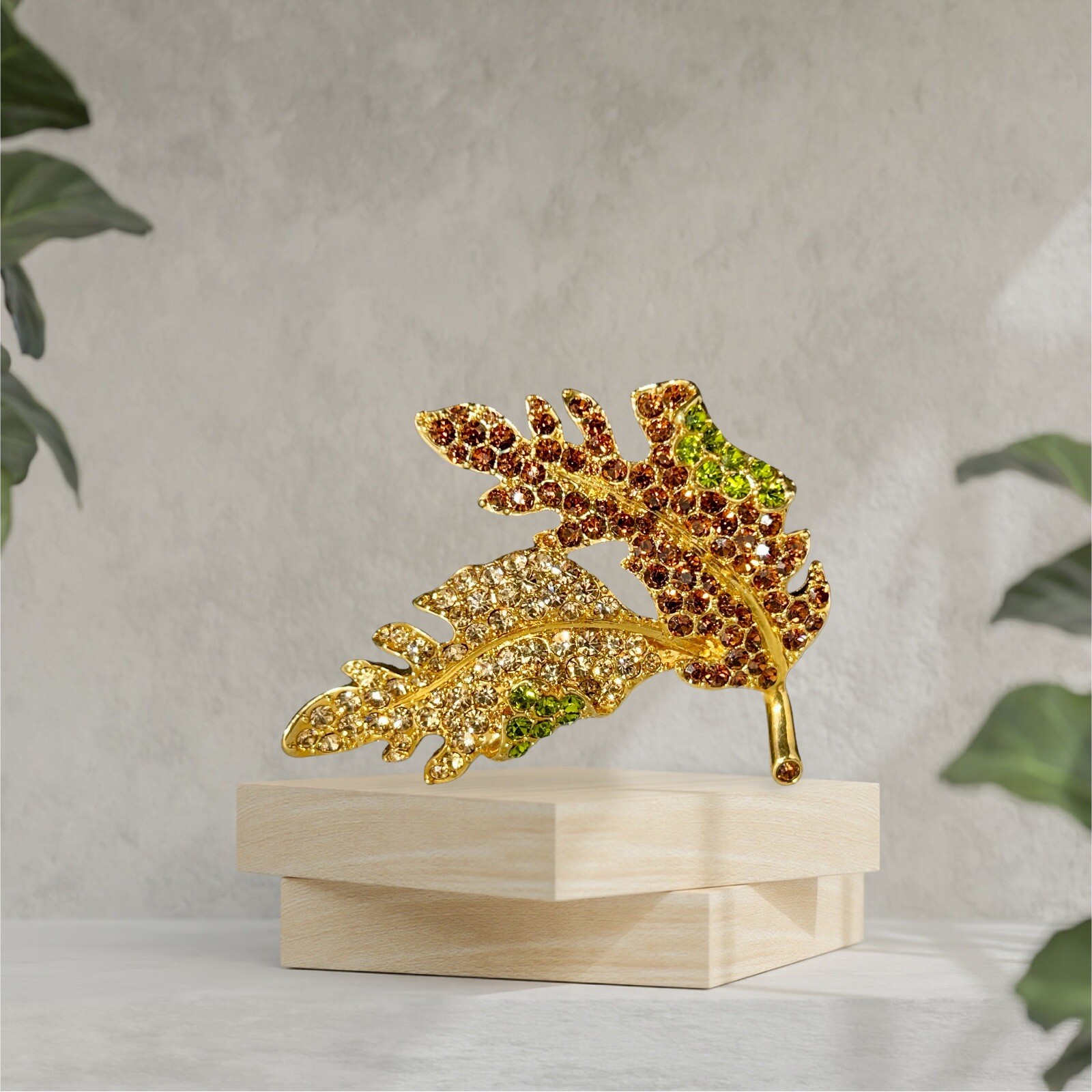 Gold Tone Kenneth J Lane KJL Signed Leaf Leaves Brooch Rhinestones With Box