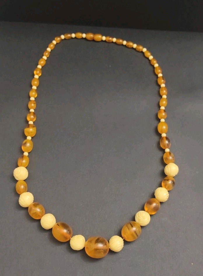 Antique Vintage Amber Bakelite Beads Necklace 64 grams