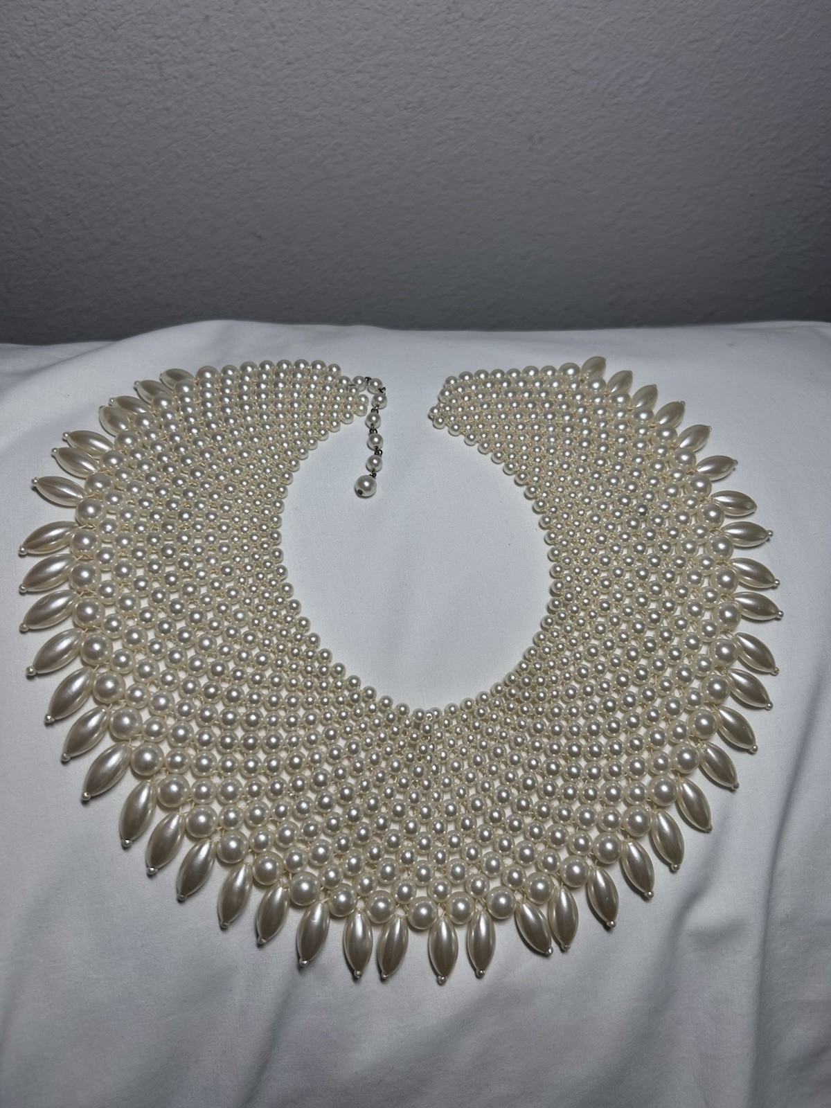 Vintage Wide Bib Collar Faux Pearl Beaded Necklace 14″ ~ Missing Hook Clasp