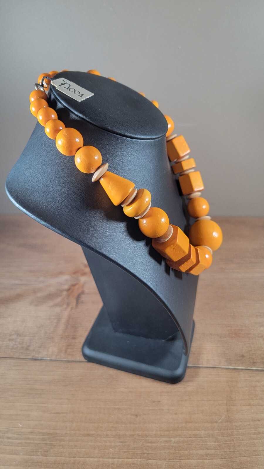 Vintage NWT Tacoa Big Orange Beaded Necklace Multi Shape Wooden Bold Chunky NOS