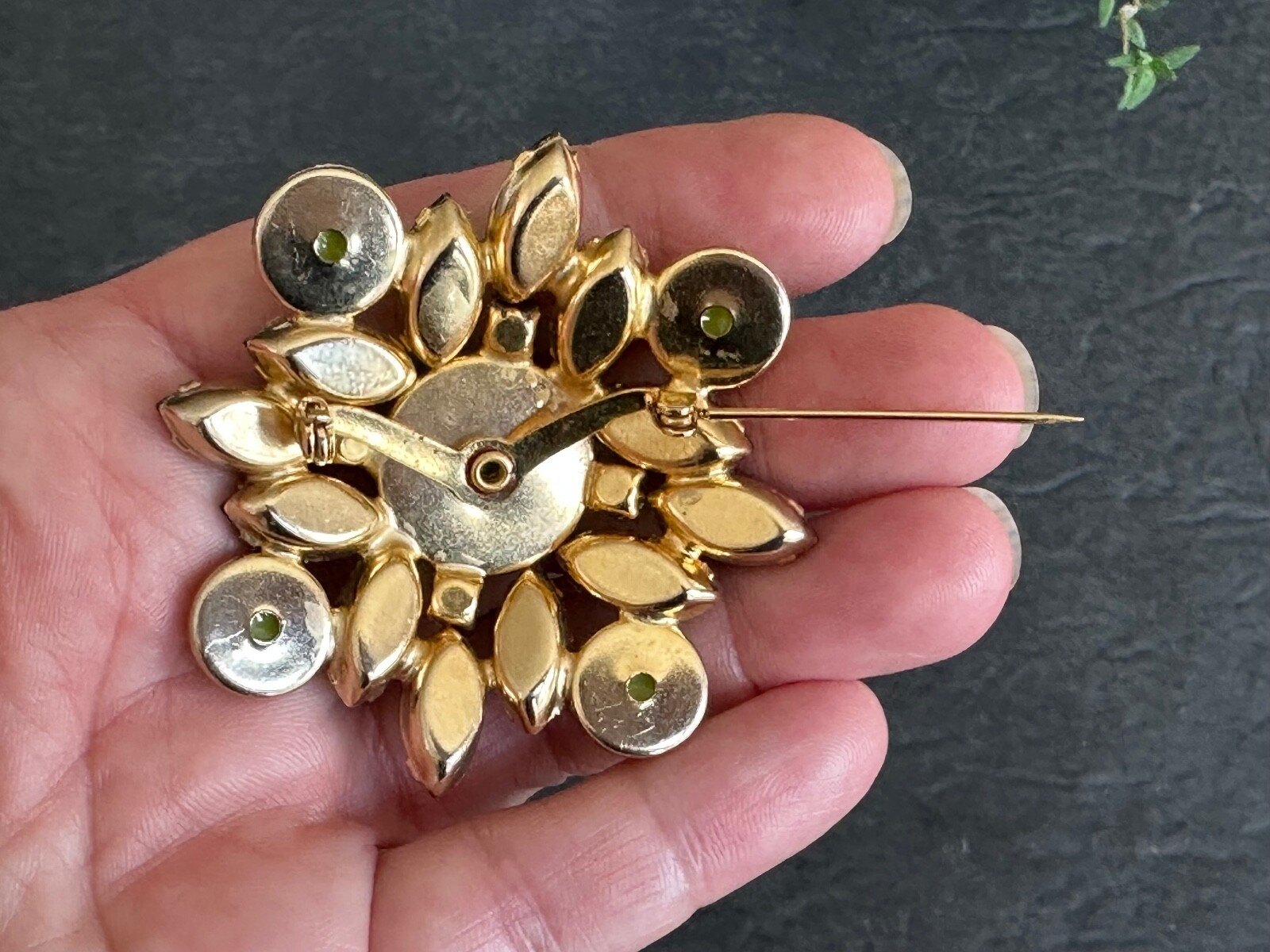 VINTAGE Brooch Pin Lime Green Cabachon & Rhinestone Brooch 1960s Fashion Jewelry