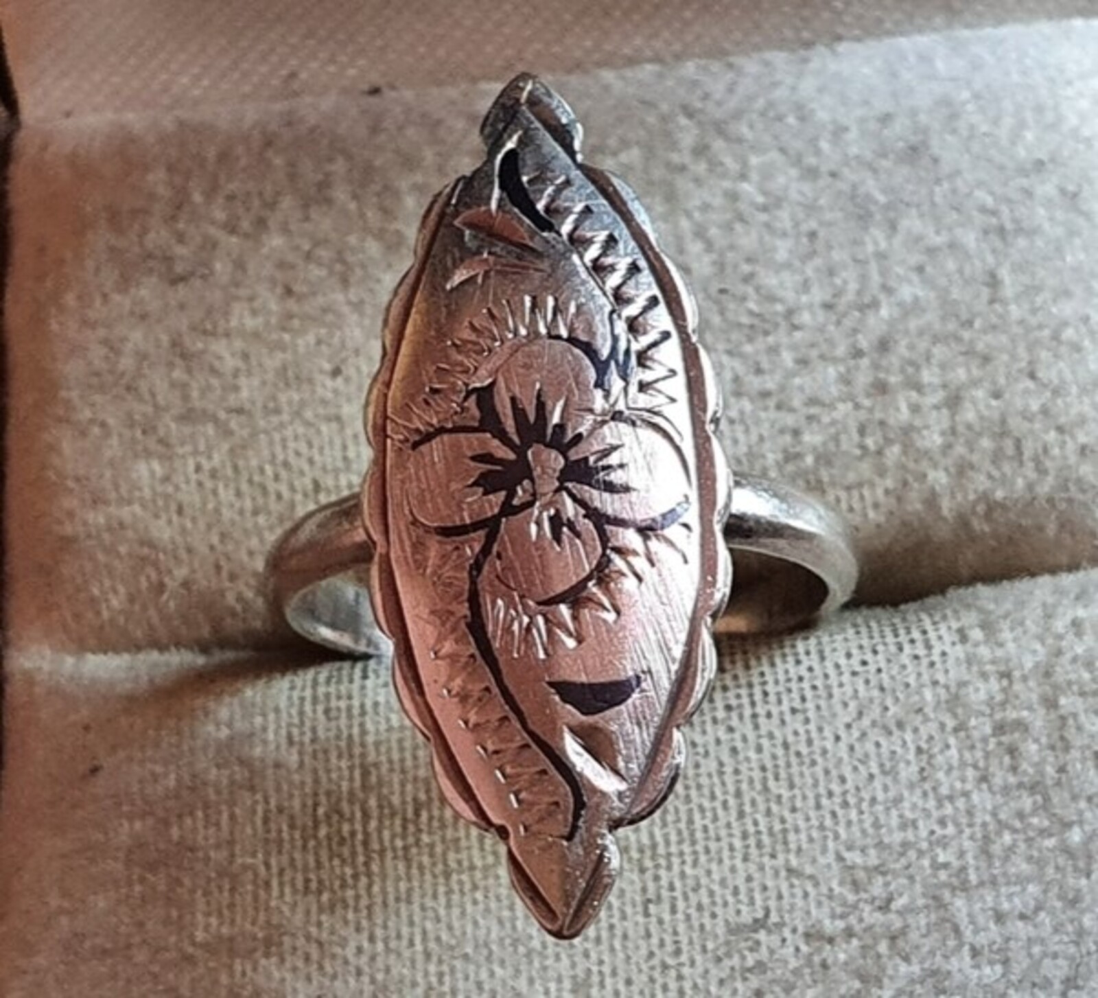 Vintage Soviet USSR ring sterling silver 875 ⭐ Size 6.5 Weight 3.15 g. Kubachi.