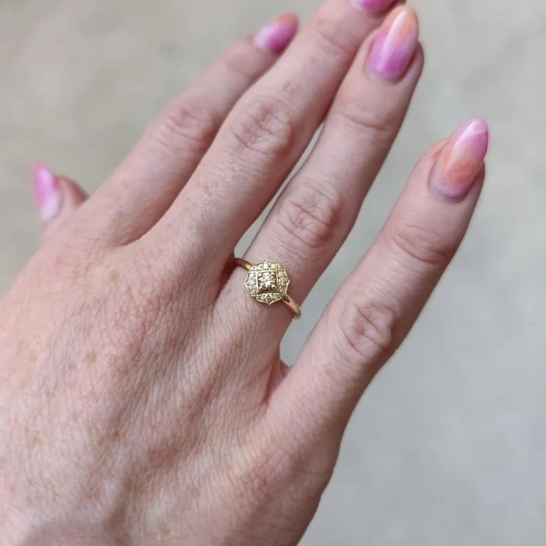Vintage & Antique Style 0.49 TCW Round Cut Moissanite Floral Engagement Ring