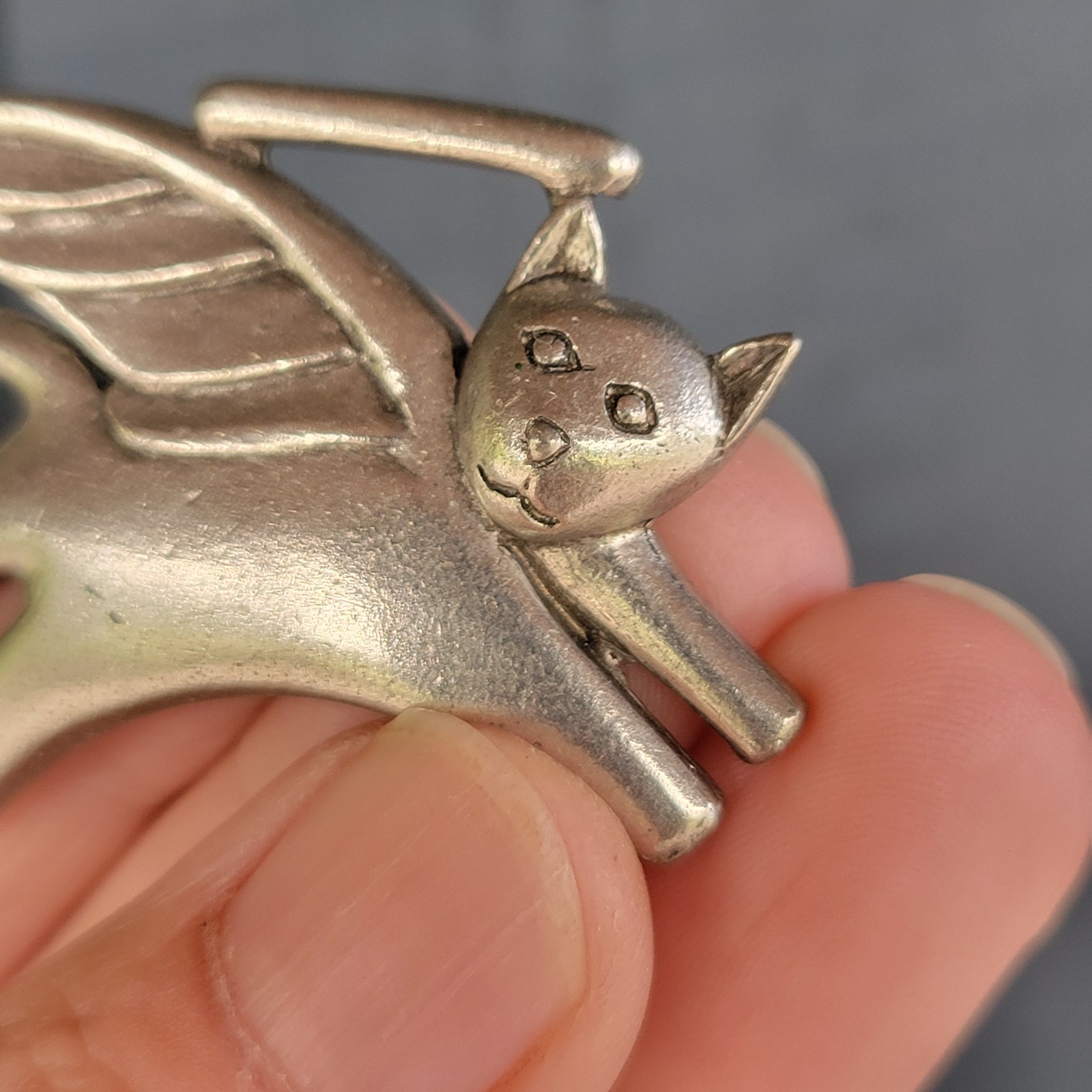 Vtg J. Clift Pewter Cat Pendant – Angel Cat Memorial Modernist Style 1.5″