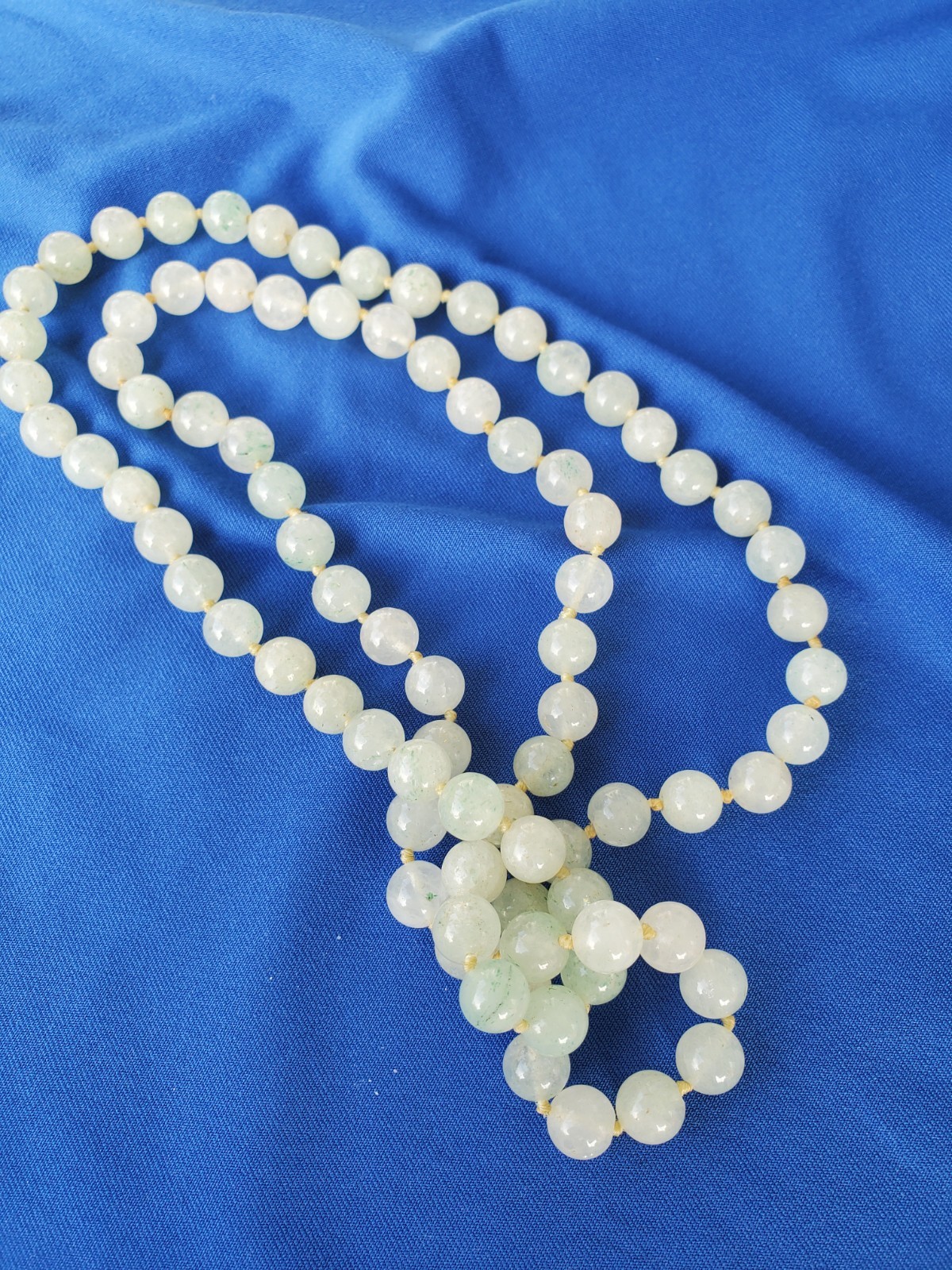 Original Old JADE White Green 8 Millimeters Deco Necklace Vintage 30″ inch Long