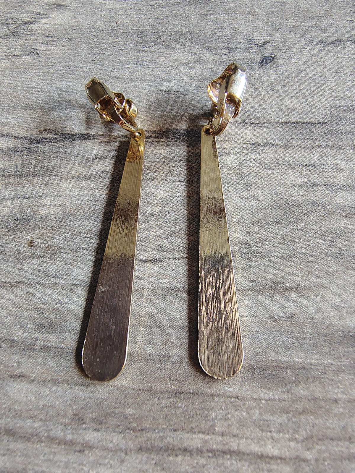 Vtg Long Dangle Clip On Bar Earrings Casual Business Dressing Up Going Out