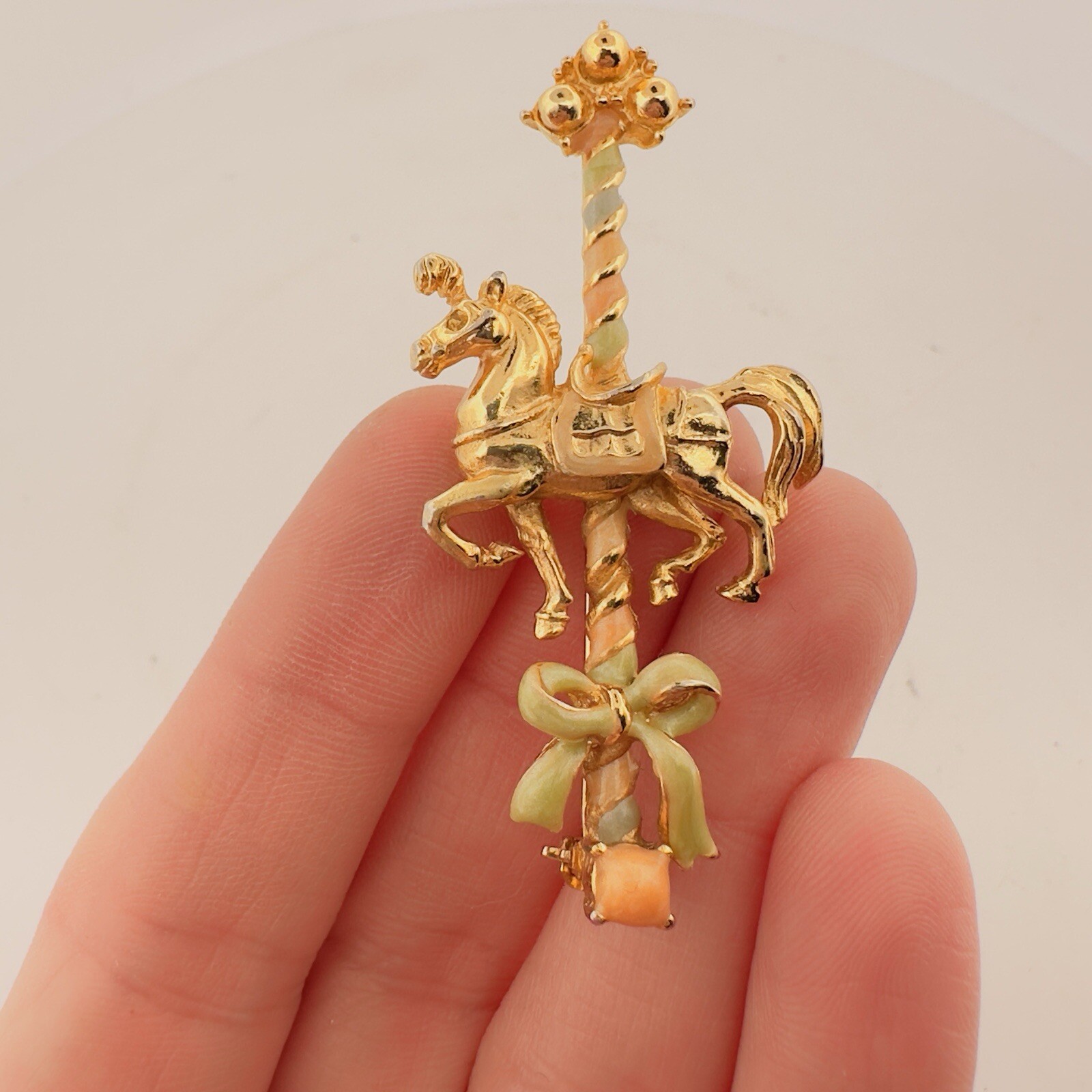 VINTAGE CORO ADOLPH KATZ? MERRY GO ROUND CAROUSEL HORSE BROOCH PIN CLIP UNSIGNED