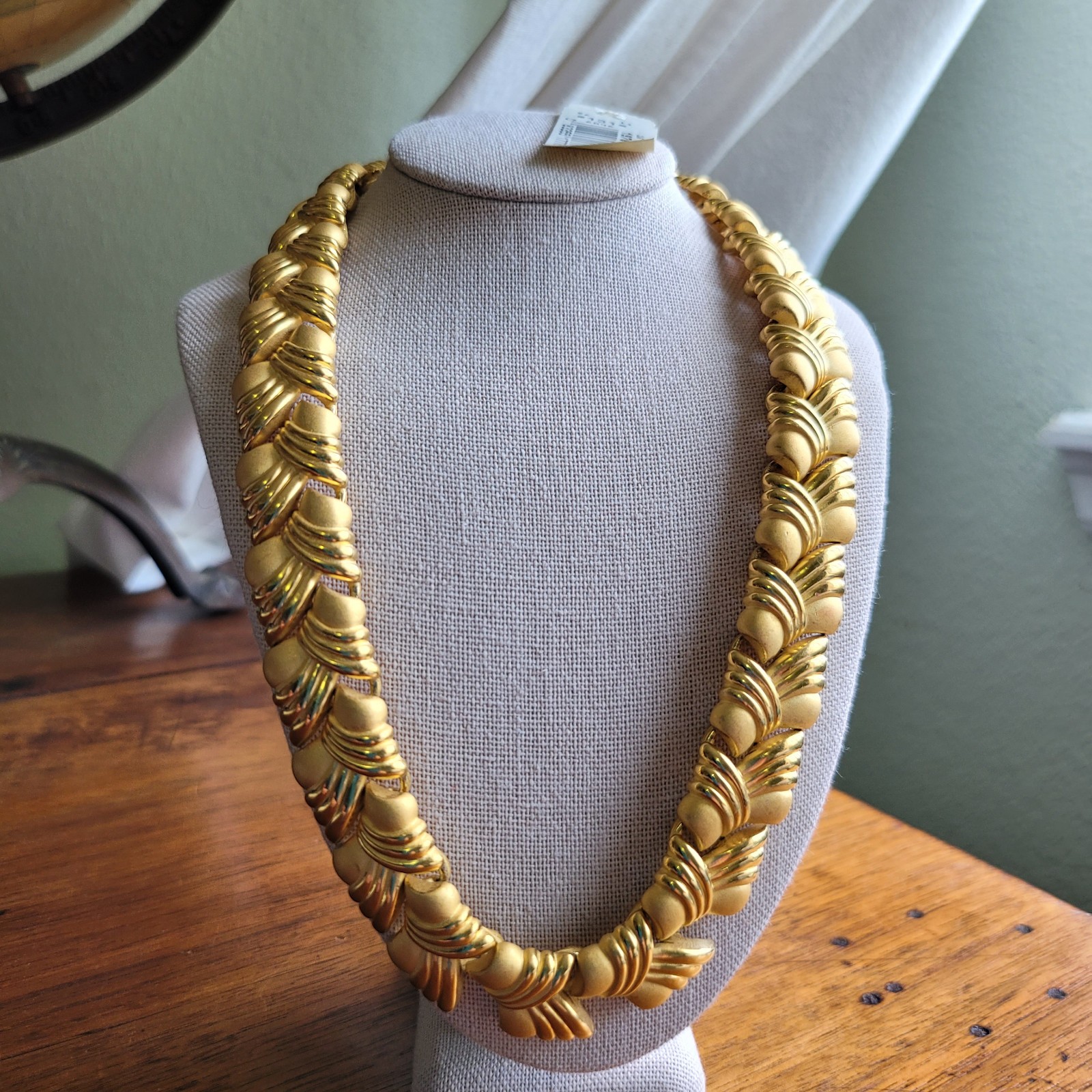 1980s NOS Napier Chunky Gold Tone Sculptural Statement Necklace