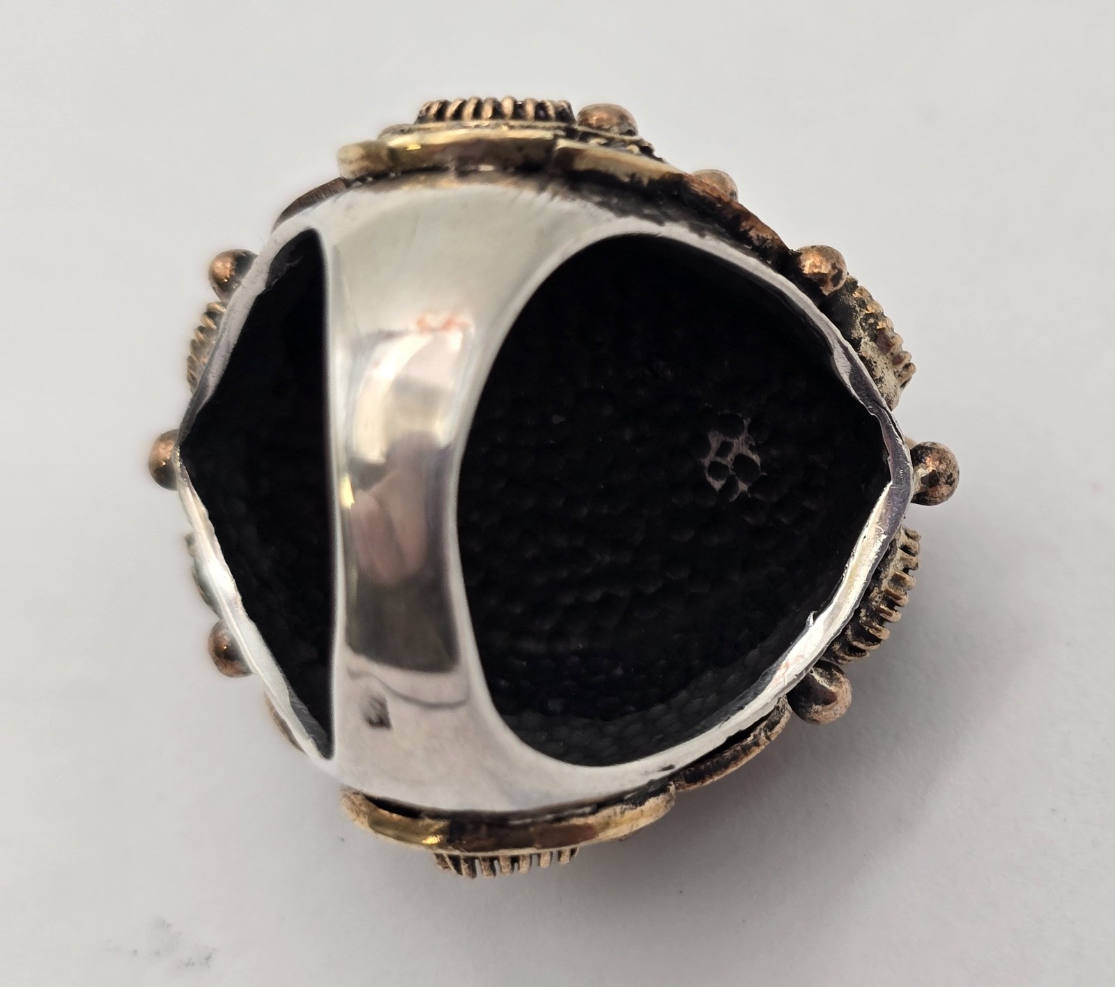 Vintage High Quality Costume Jewelry Ring Stamped 925 Size 8-1/4 Metal Gemstone
