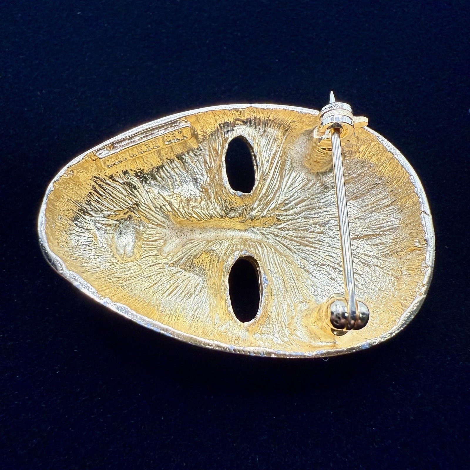 Rare Vintage Les Bernard Theatrical Gold Tone Figural Face Mask Brooch Pin