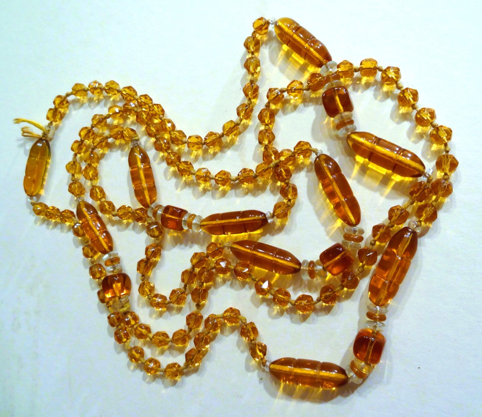 ART DECO HONEY AMBER GLASS BEAD NECKLACE CZECH Bohemian ANTIQUE 60″ MAX NEIGER ?