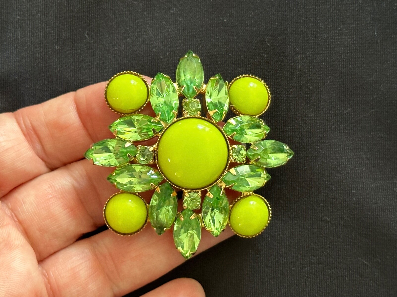 VINTAGE Brooch Pin Lime Green Cabachon & Rhinestone Brooch 1960s Fashion Jewelry