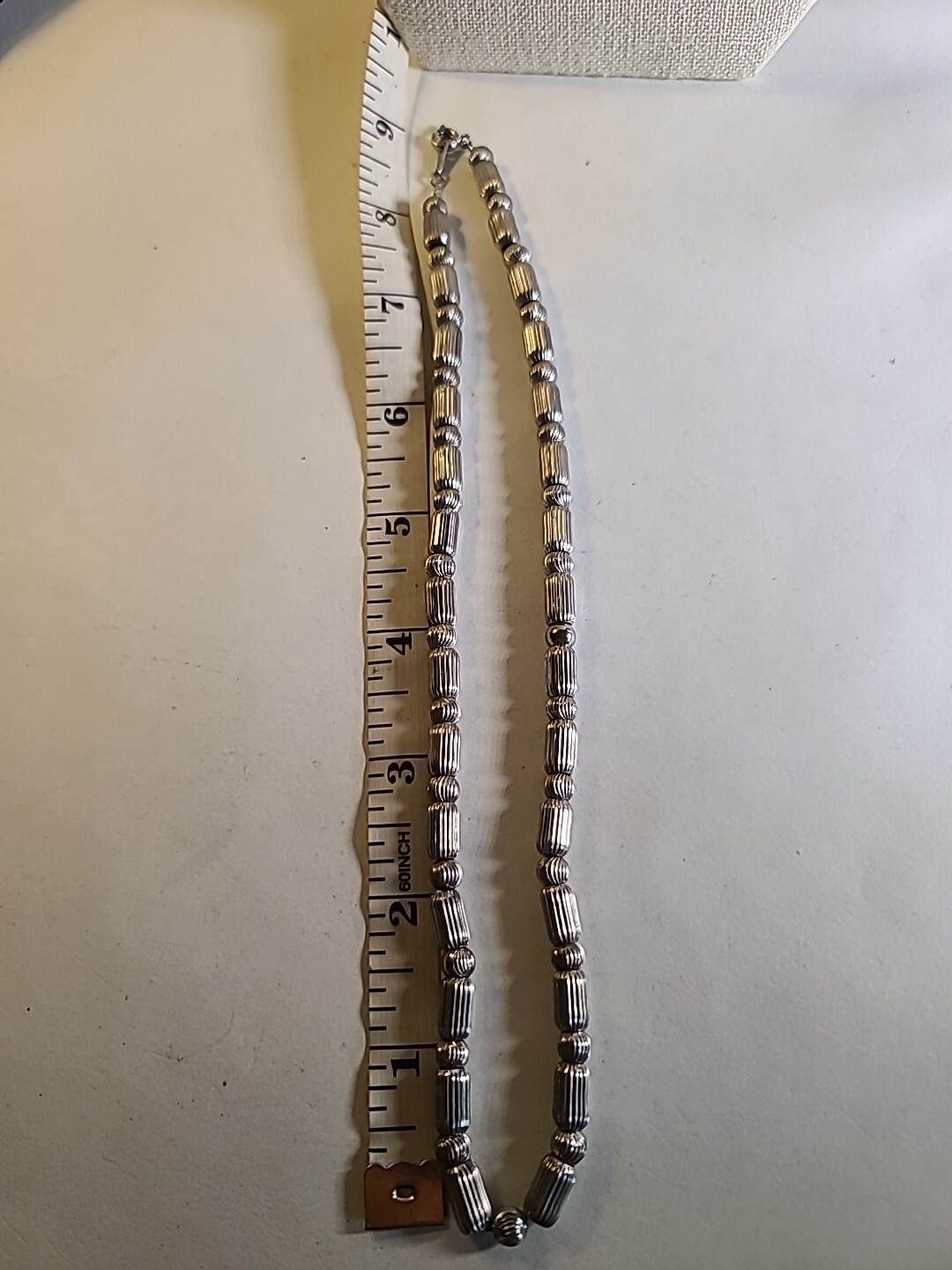 Vintage Textured Silver-tone Metal Beads 18″ On Chain Necklace