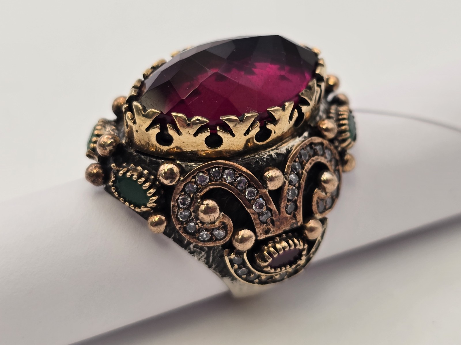Vintage High Quality Costume Jewelry Ring Stamped 925 Size 8-1/4 Metal Gemstone