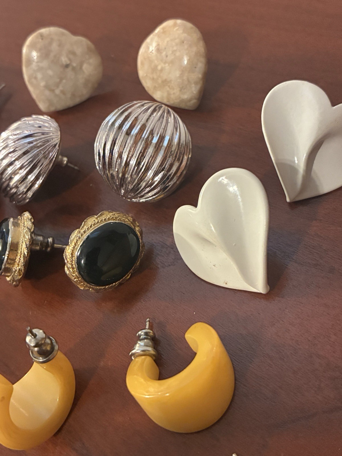 VTG 20 Piece Fashion Jewelry LOT Pairs Of Earrings Mystique Liz Claiborne & More