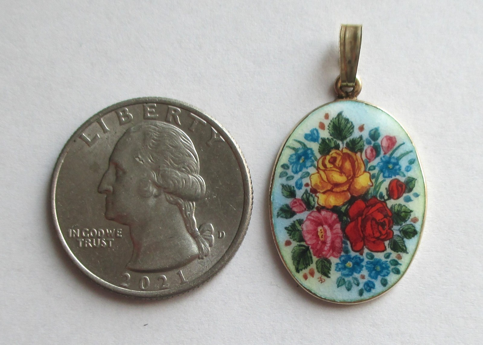 VINTAGE GOLD WASH STERLING SILVER HAND PAINTED ENAMEL FLOWER ROSE PENDANT CHARM
