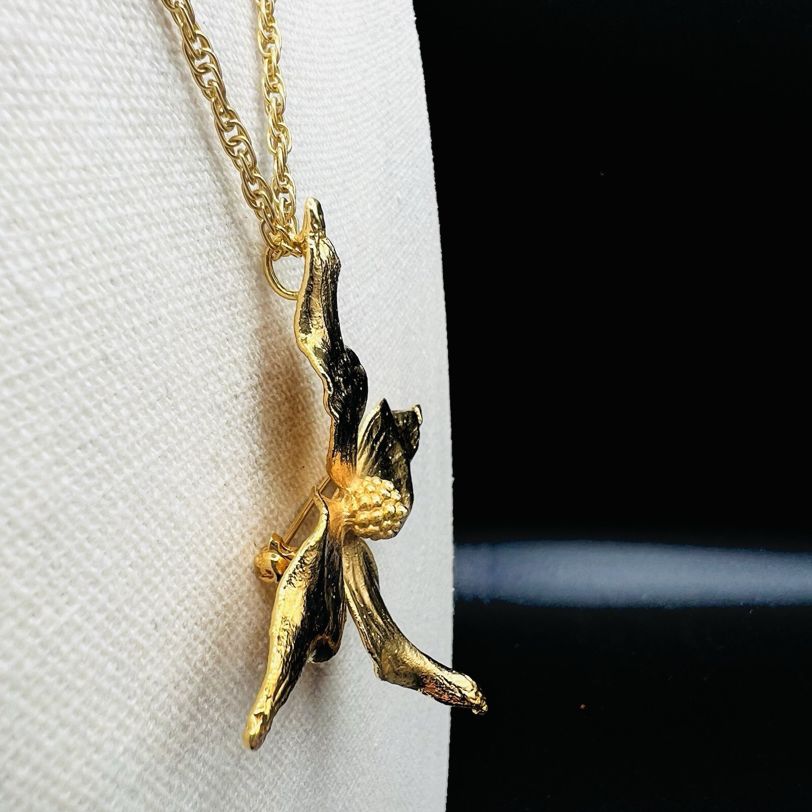 Vintage Gold Tone Flower Brooch Pendant Necklace Convertible Floral Statement