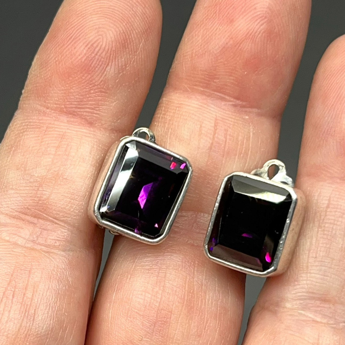 Vintage 1/2″ Square 925 Mex Sterling Silver Sparkling Amethyst Clip On Earrings