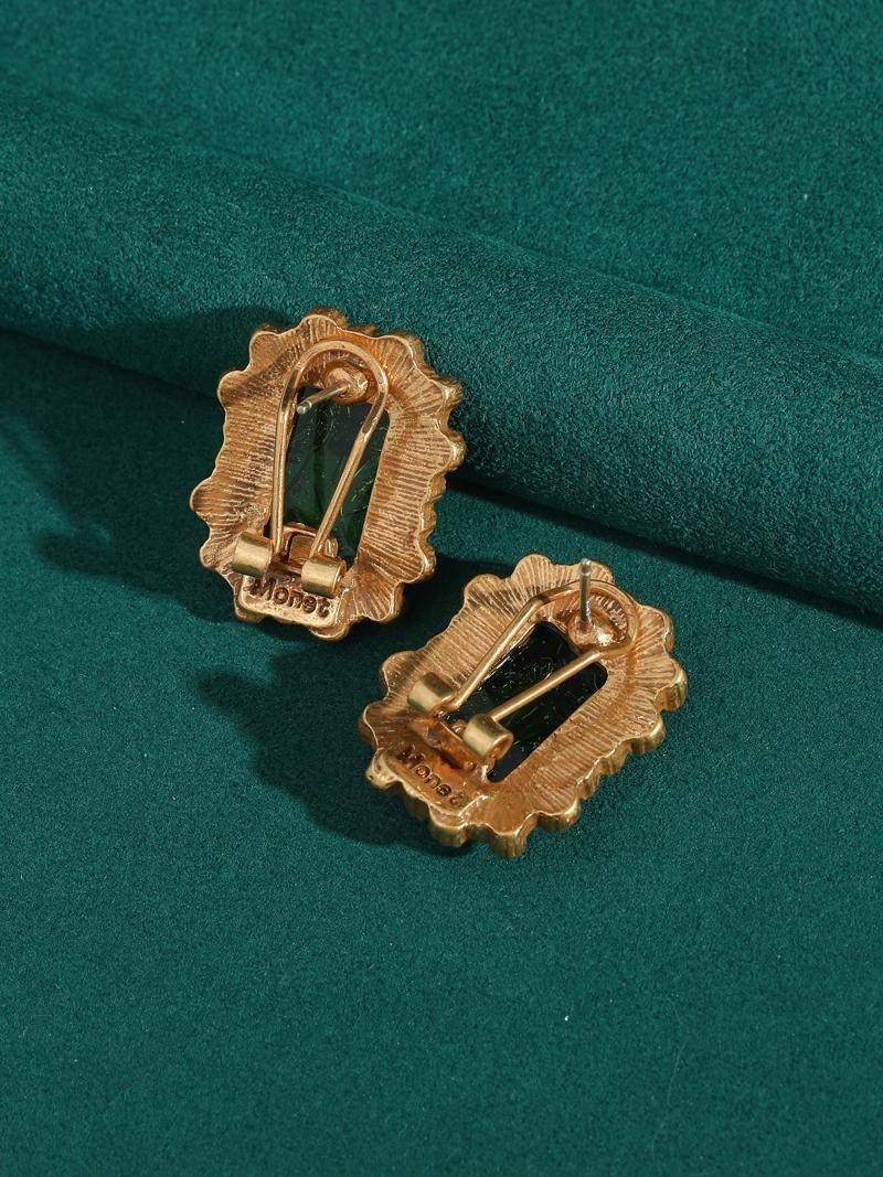 Vintage Green Glass Gold Stud Earrings Palace Relief Wedding Charm Jewelry 2025