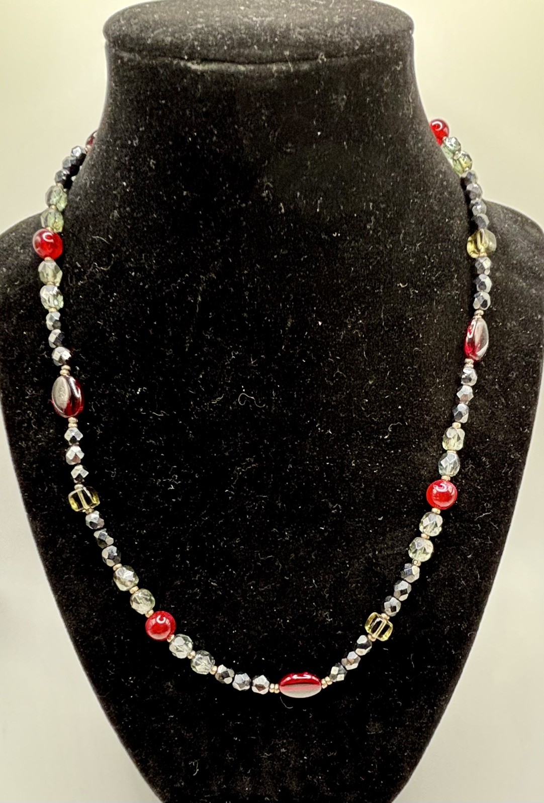 Vintage Crown Premier Design Faceted Glass Necklace Bohemian Sparkle Daily Glam