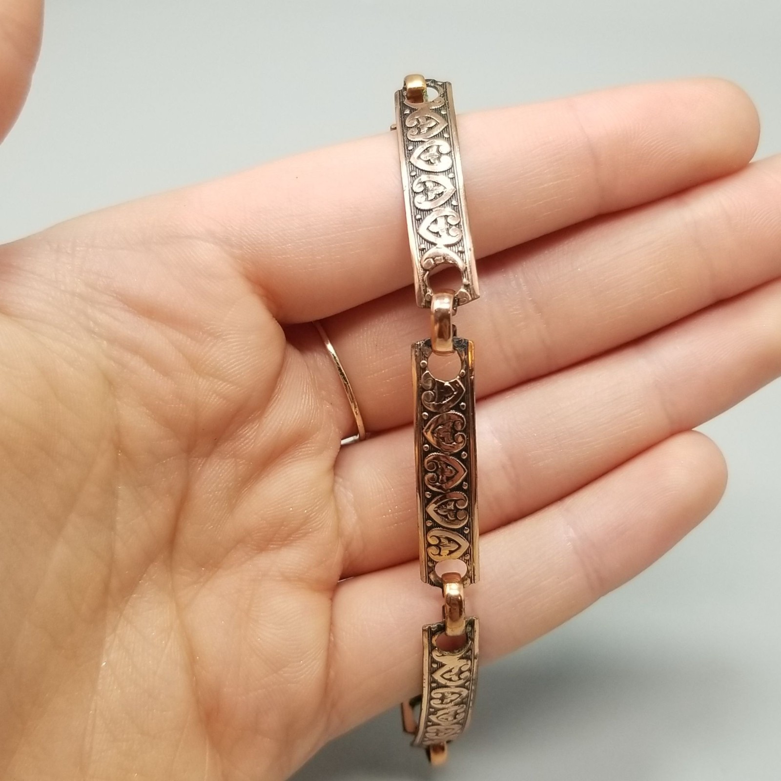 Vintage Solid Copper Heart Pattern 5 Panel Bracelet 7 1/2 Inch Long