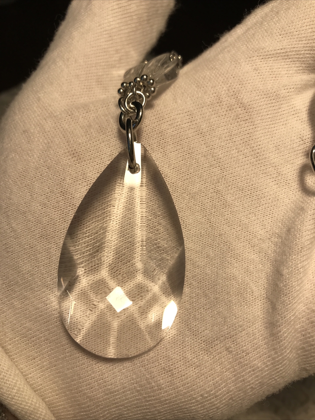 Lia Sophia Crystal Tear Drop pendant necklace 30” Silver tone Chain