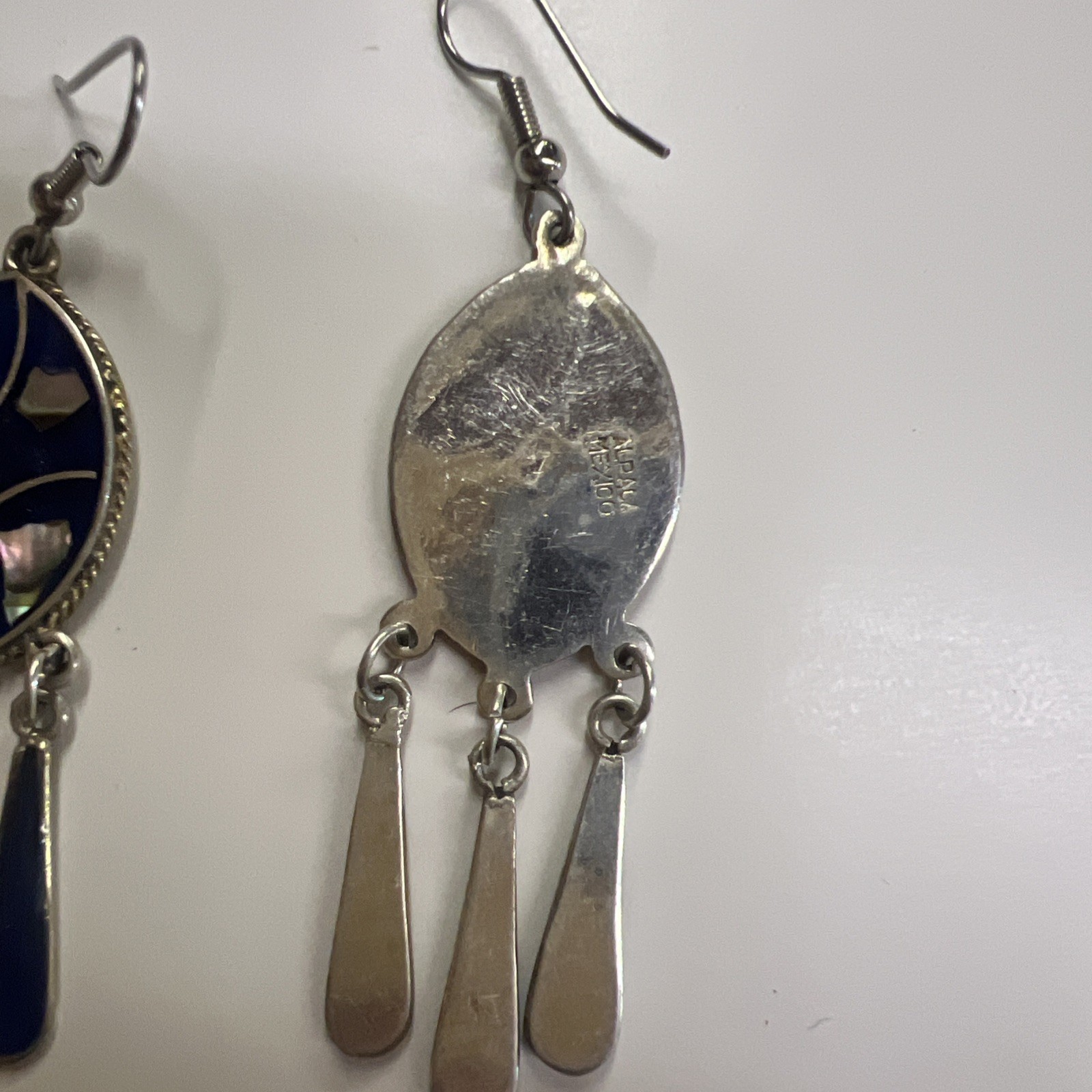 Vintage Chip Inlay Pierced Earrings Mexico 3″ Drop