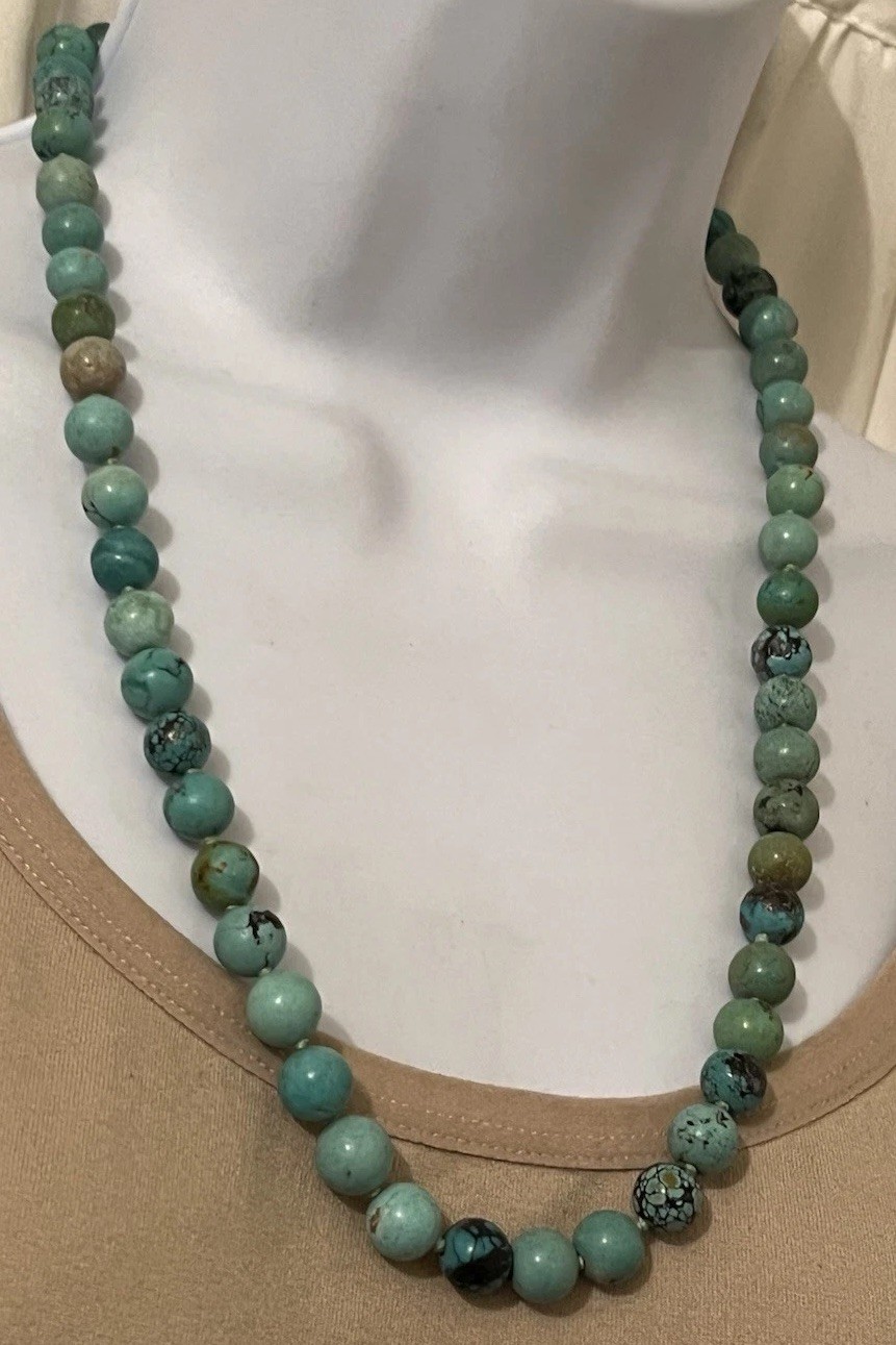 Vintage Hubei Turquoise Beaded Necklace 23.5 in 70 Gram 10.1 mm Double Knotted
