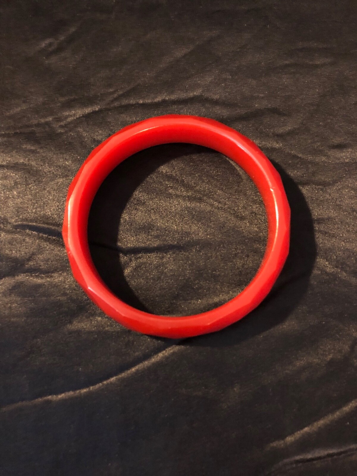 Bracelet. Vintage Lucite Burnt Orange Diamond cut Circa 1958.