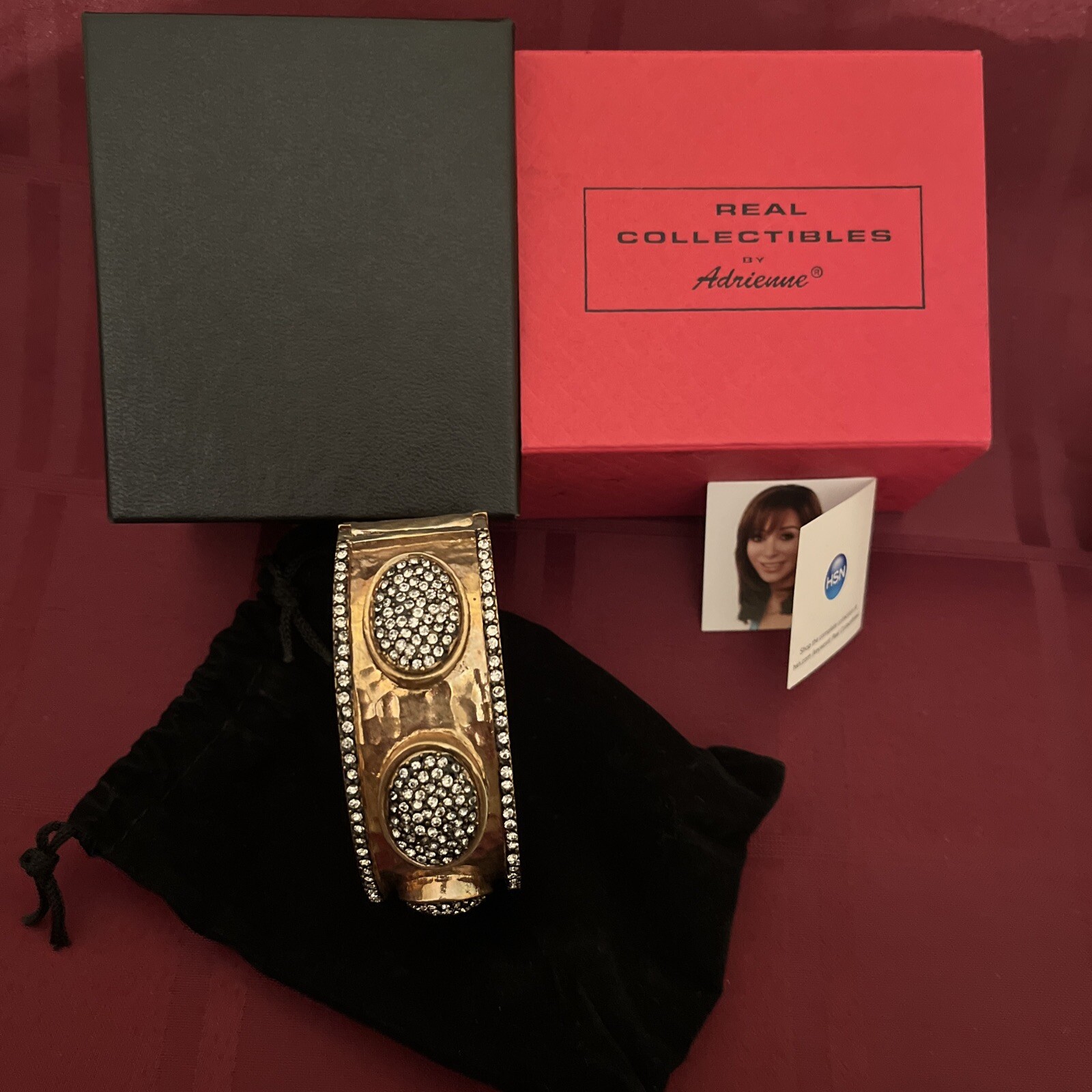 ❤️VTG RARE ADRIENNE “REAL COLLECTIBLES” HAMMERED GOLDTONE BRACELET W/RHINESTONES