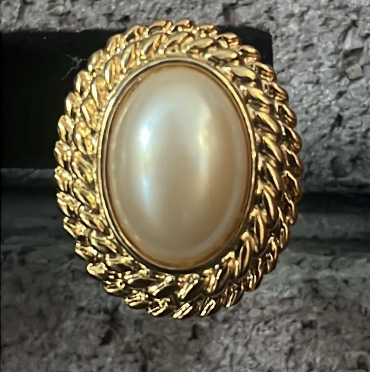 Vintage Daniel Fassion Pearl Cabochon Gold Tone Halo Pierced Earrings