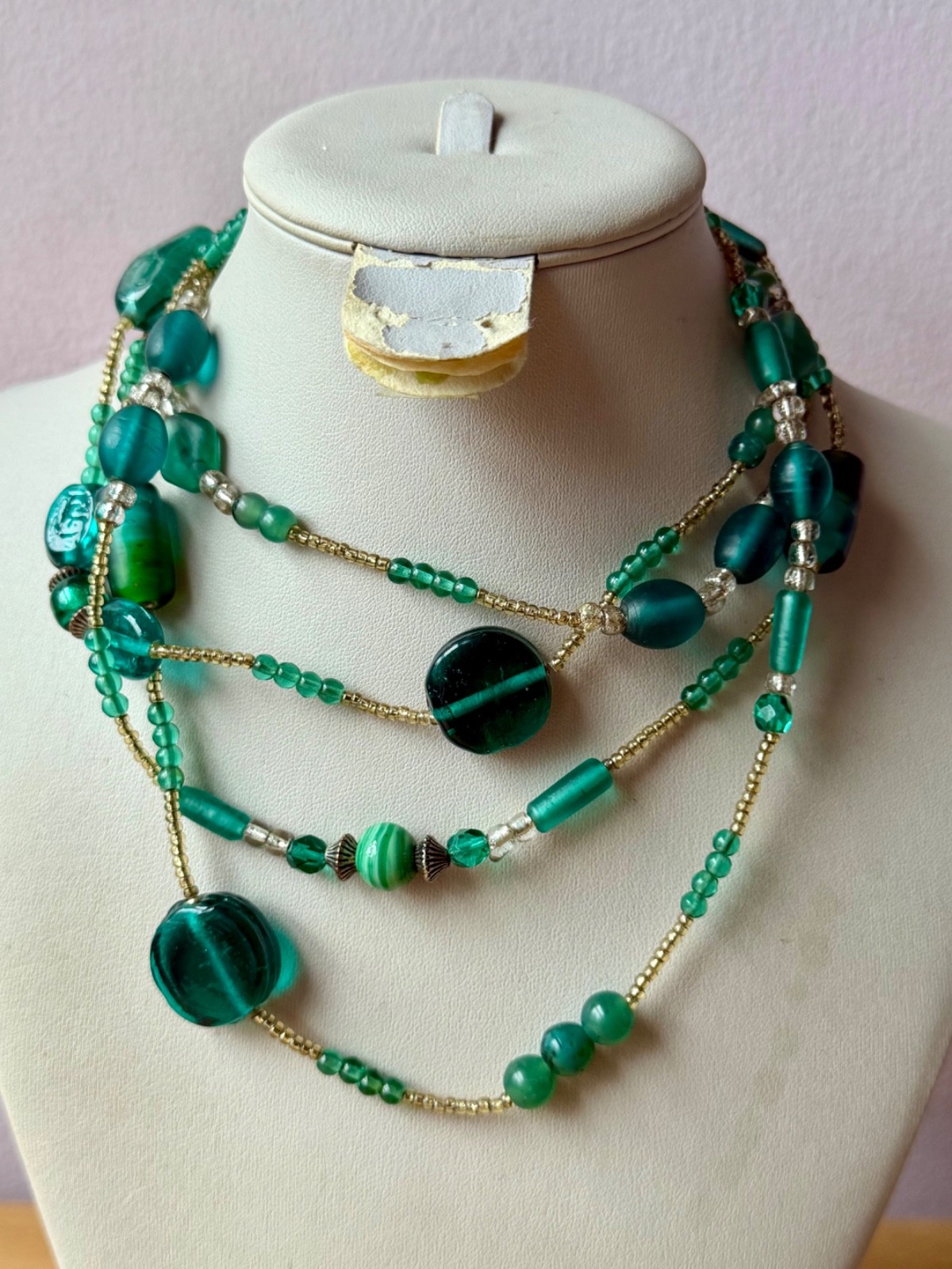 VINTAGE VIVID EMERALD GREEN COLOR MULTISHAPE GLASS BEADS LONG STATEMENT NECKLACE