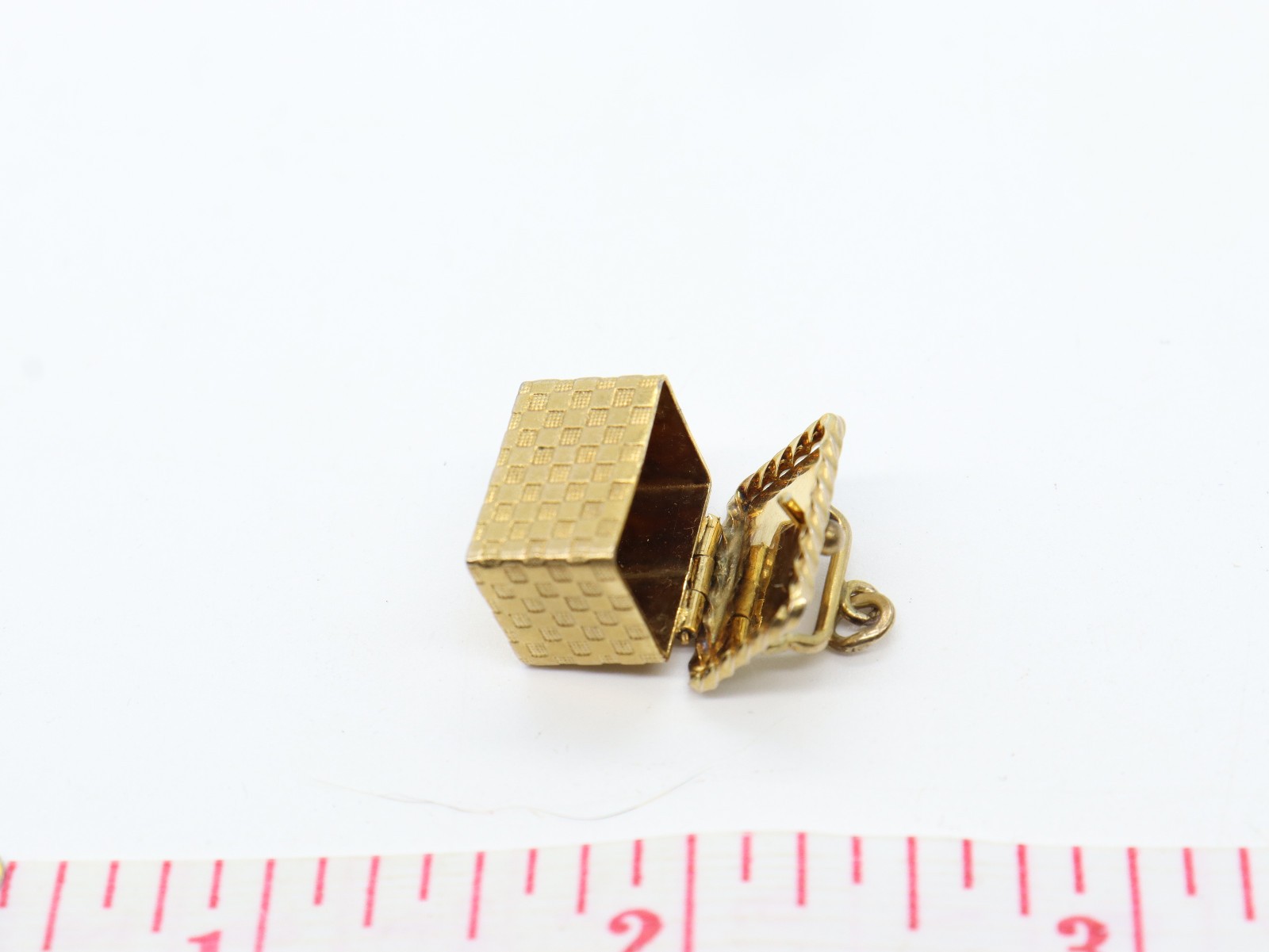 Vintage Yellow Tone Gold Wash Basket Pill Box Charm
