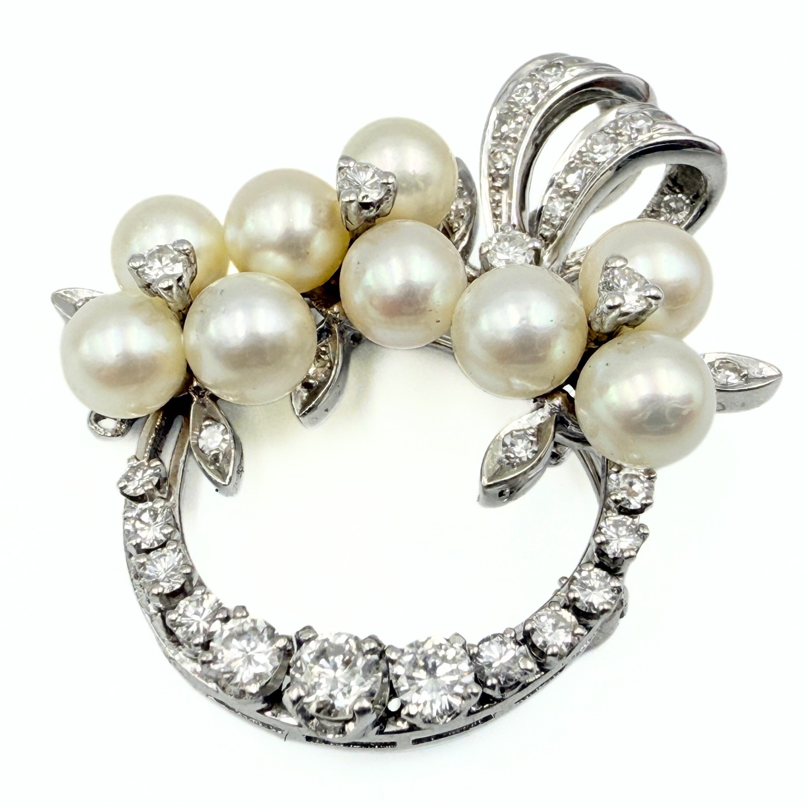 Antique Art Deco Platinum Akoya Pearls Cluster 1.42 CTW Diamond VVS-2 – VS-1 Pin