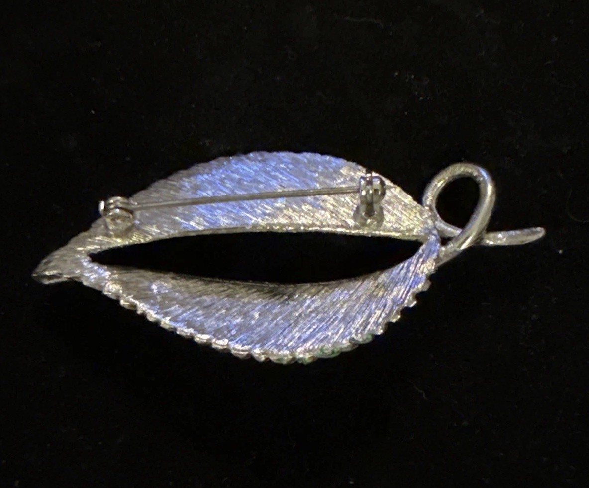Vintage Silver Tone Leaf Brooch Pin Brushed Textured Swirl Stem 3” Nature