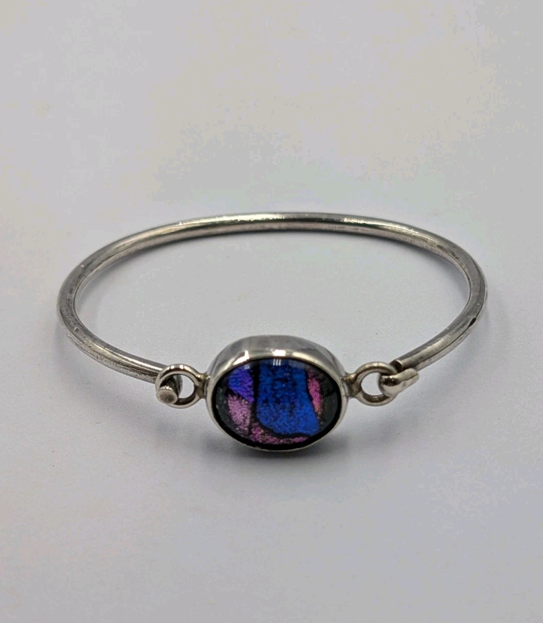 Vtg Sterling Silver Oval Multi Color Dichroic Glass Hook Bangle Bracelet – 16.6g