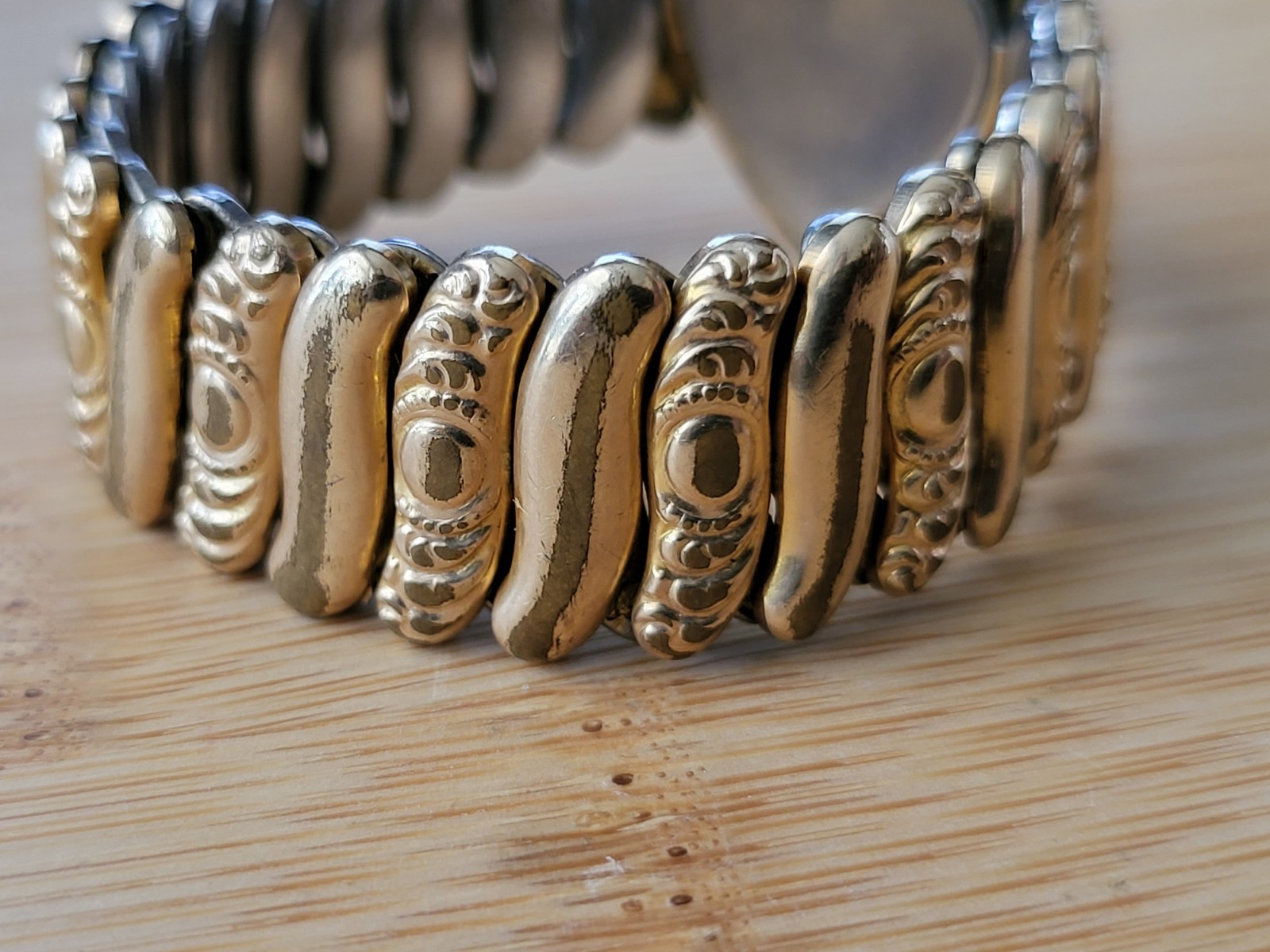 Vintage Hall of Providence 12K GF SWEETHEART EXPANDING BRACELET