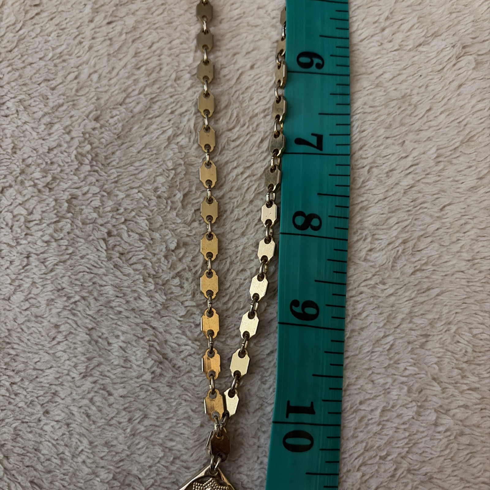 Vintage Sarah Coventry Golden Petals Necklace 1971