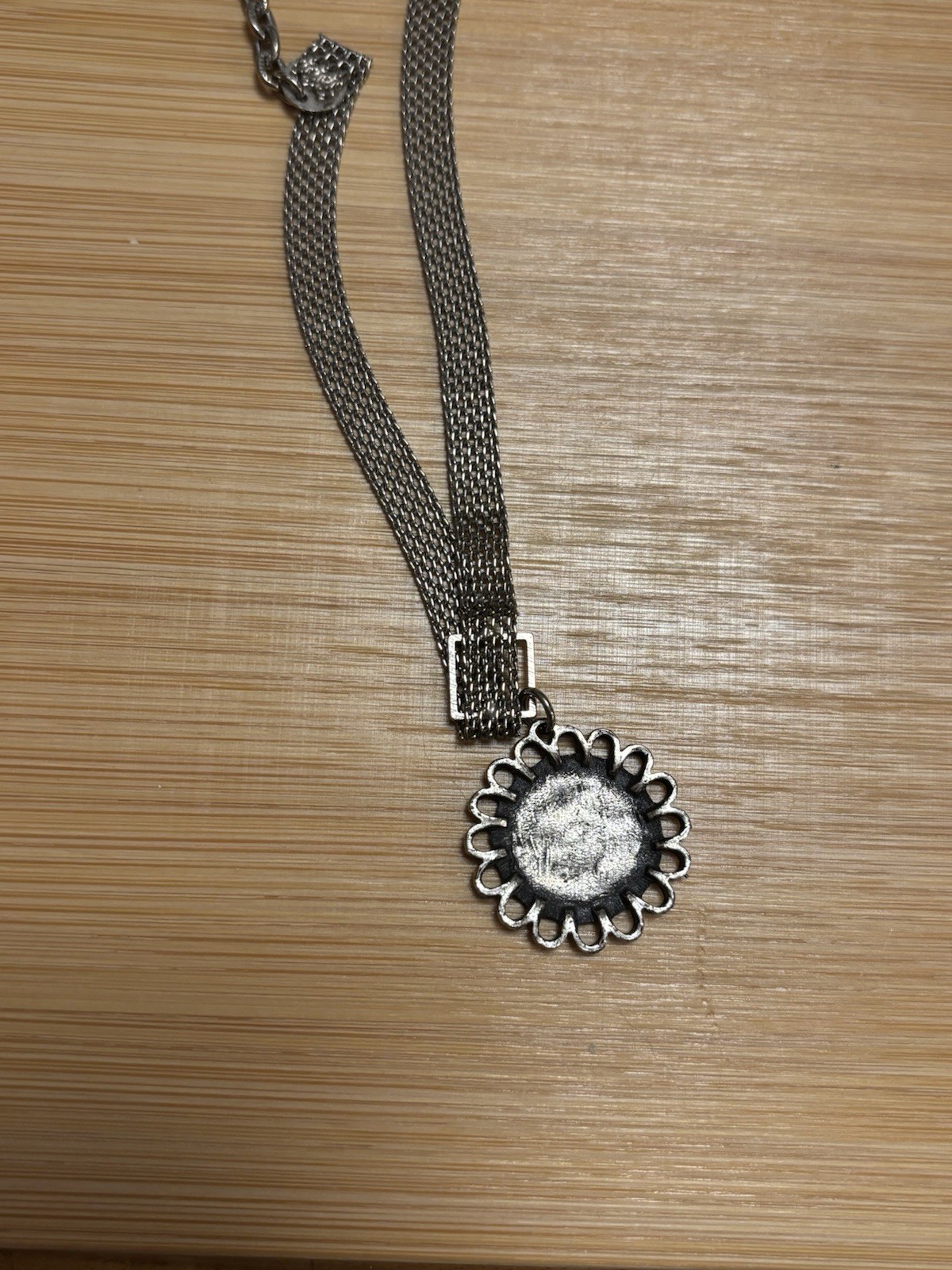 Vintage US Buffalo Nickel Replica Coin Mesh Choker Necklace Pendant. 1913-1938