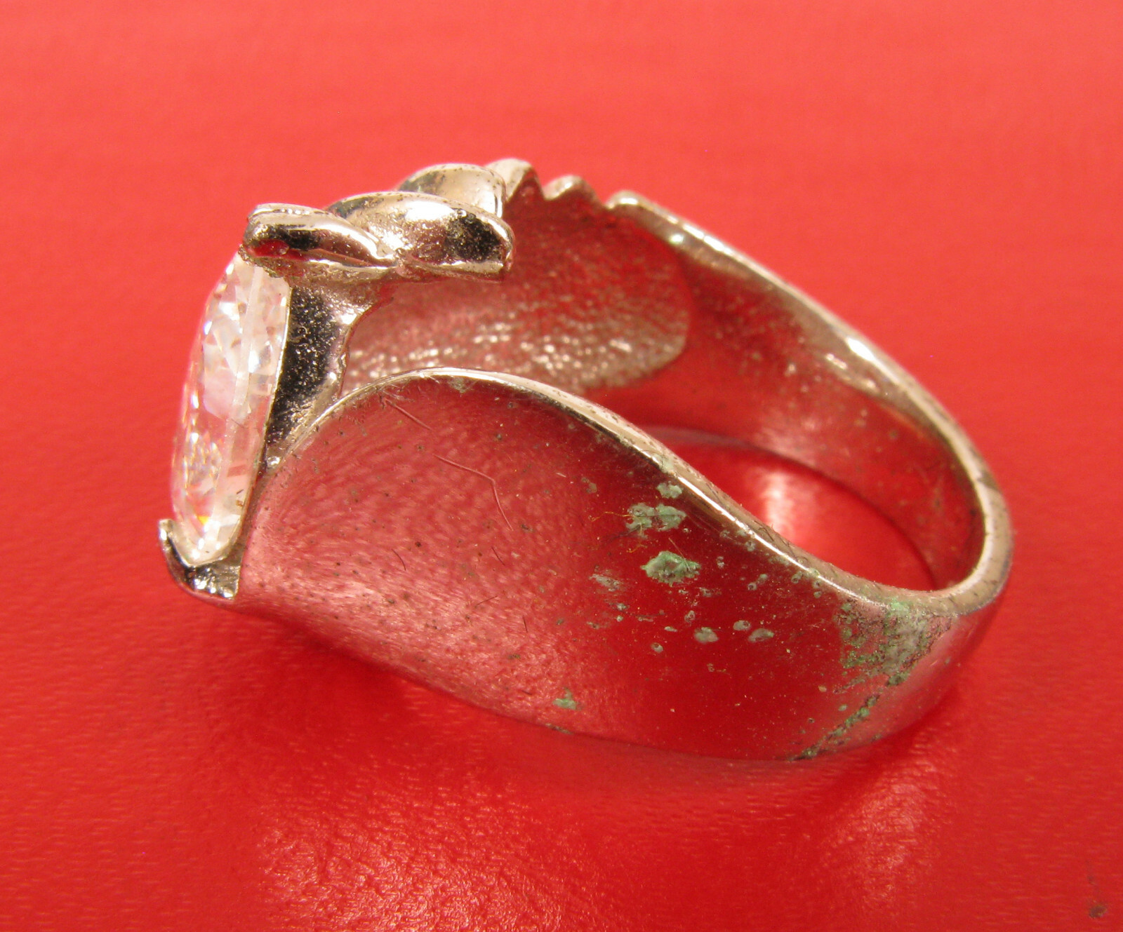 VINTAGE LINDENWOLD FINE JEWELERS STERLING SILVER CUBIC ZIRCONIA COCKTAIL RING !